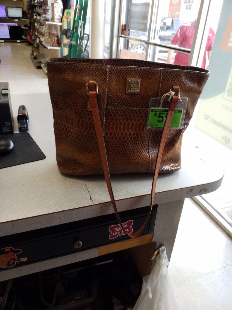 Dooney And Bourke for Sale in Houston, TX - OfferUp