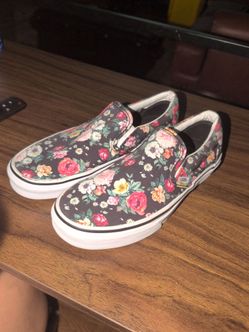 Vans roses size 7.5