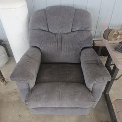 Reclinable Sofa 