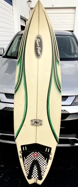 Nice surfboard Quiet flight 5’10” Classic Sting-fish 27 Liters In Nice Condition