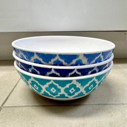 Melamine Ikat bowels and Maxam / La Primula patter bowls - Total 5 bowls