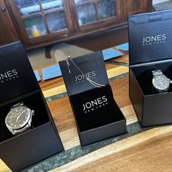 JONES NEW YORK  STAINLESS STEEL 46MM WATCH~"ALEXANDER"~DIAMOND ACCENTS~NEW His And Hers- Free Bracelet For Her