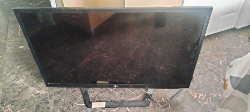 LG TV With Remote