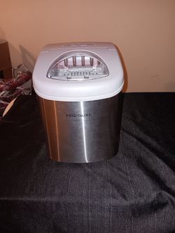 Ice maker