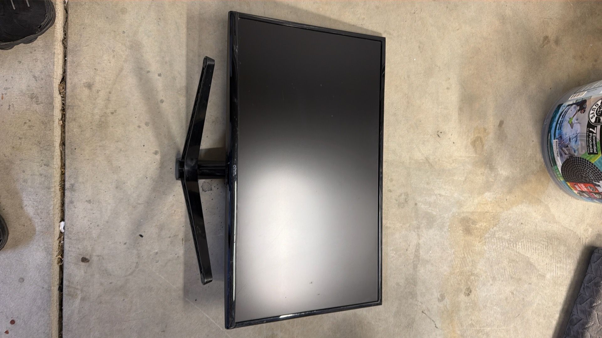 Onn. 24 inch monitor