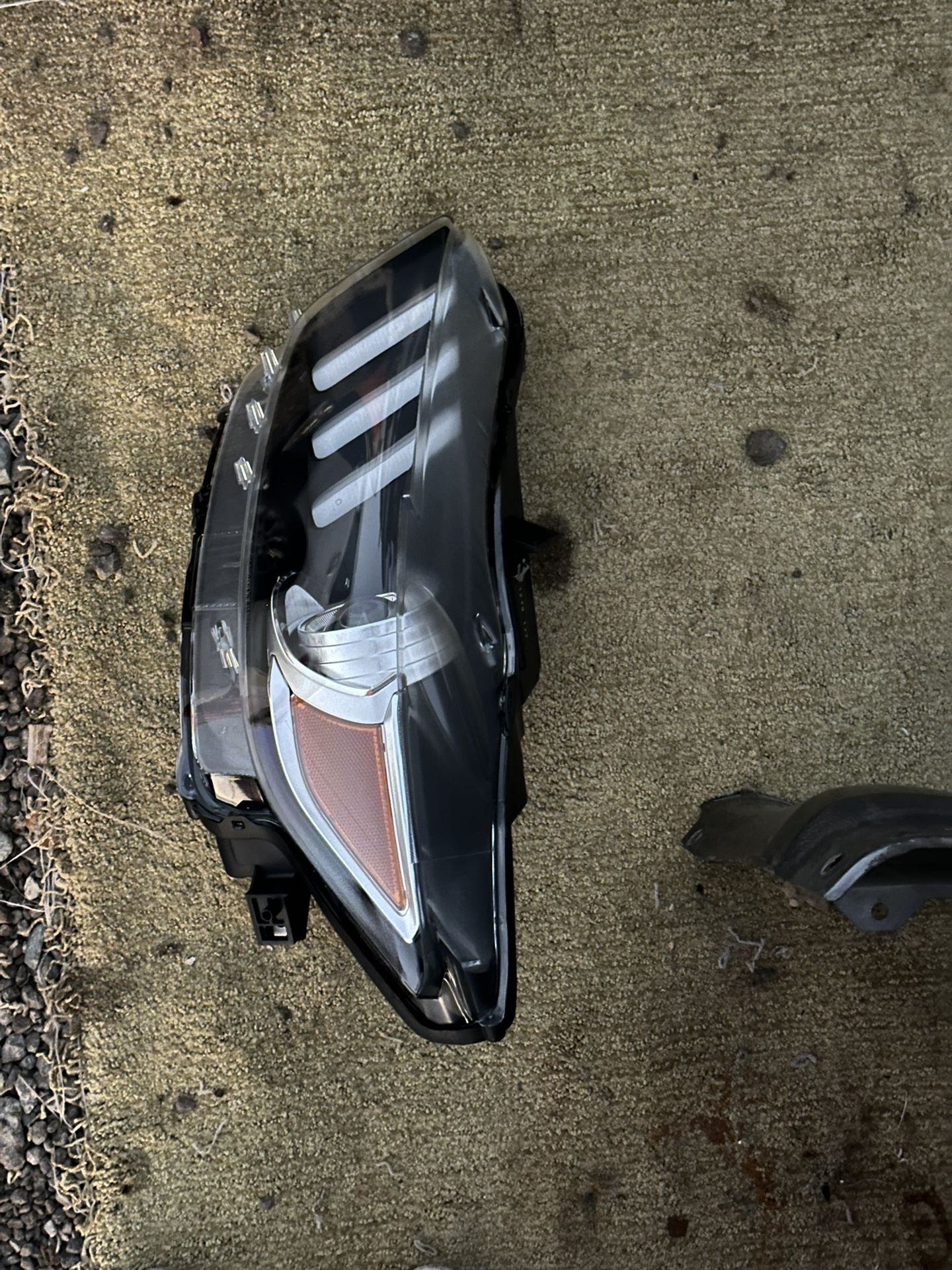 Left Side Headlight Ford Mustang 2015-2017