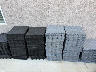 Interlocking garage tiles 2$ per tile