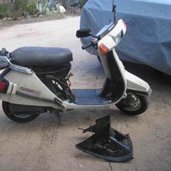 !! OEM Parts ONLY !! Two (2) 1984 Honda Aero/Lead NH125 Scooters/Mopeds/"Vespas" !! WILL SHIP !!
