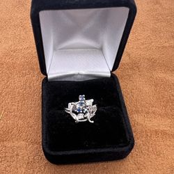 14k  White gold ring 