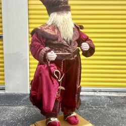 Life size & Life Like Santa Claus