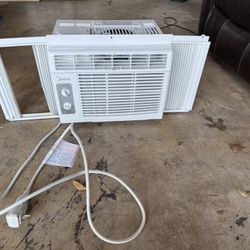 Window AC Unit