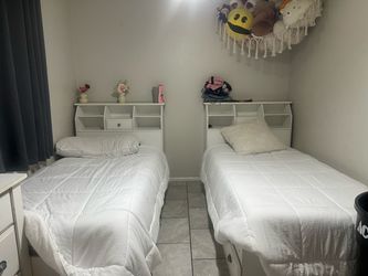 Twins beds