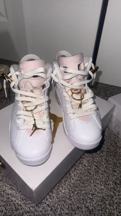 Women’s Jordan 6 Size 5.5