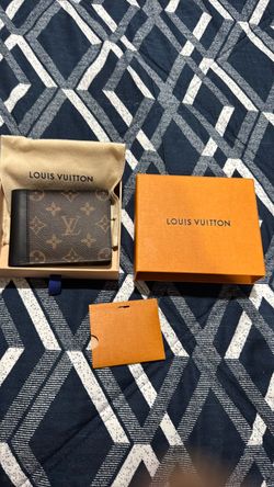 Louis Vuitton Mens wallet