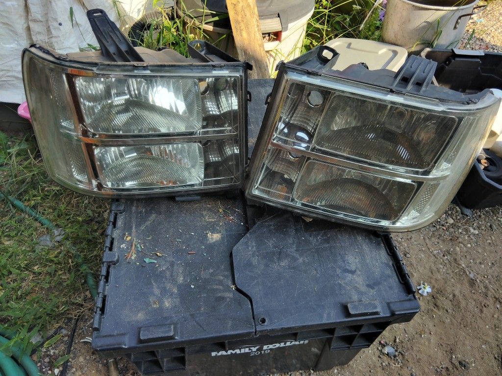 Vehicle Headlights 