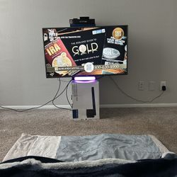 45 Inch LG TV 