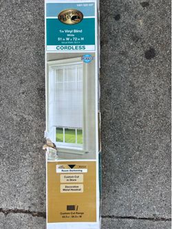 1 in Vinyl Blind White 51 in W x 72