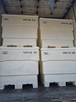 White Totes food-grade for sale in excellent condition