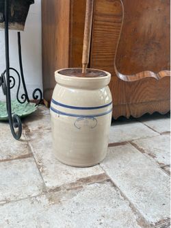 a vintage Marshall Pottery 2-Gallon Stoneware Butter Churn Texas pottery