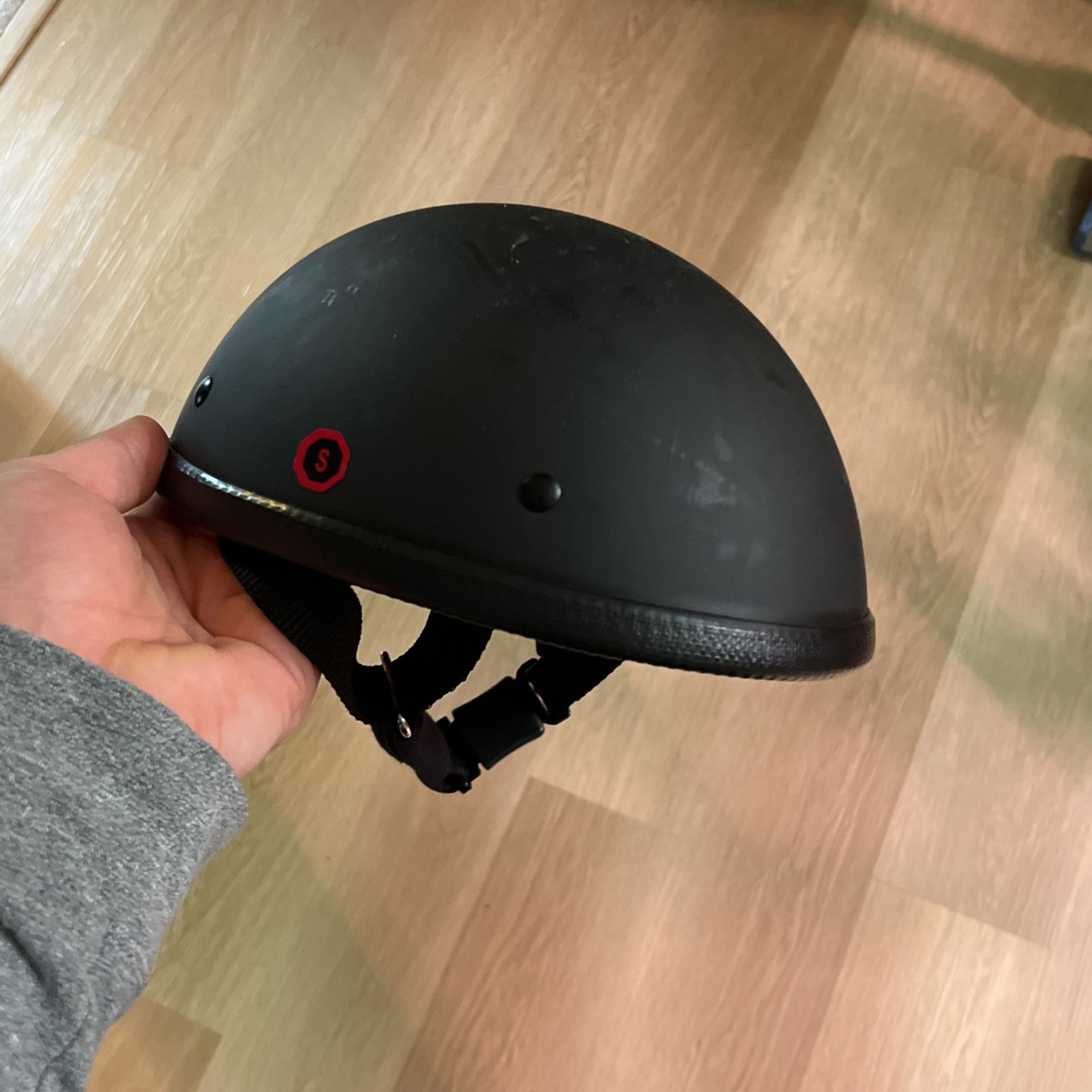 Woman’s Motorcycle Helmet