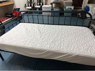Day bed