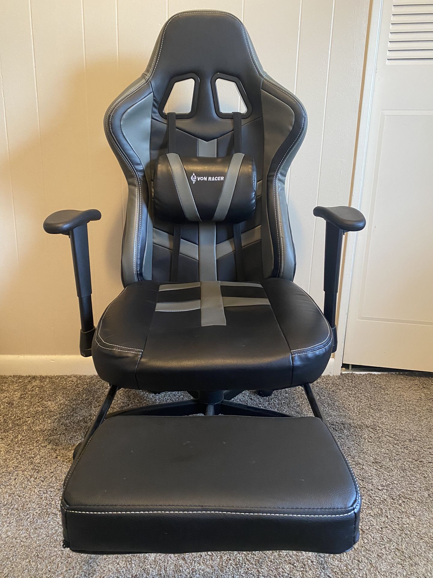 Von Racer Gaming Chair 
