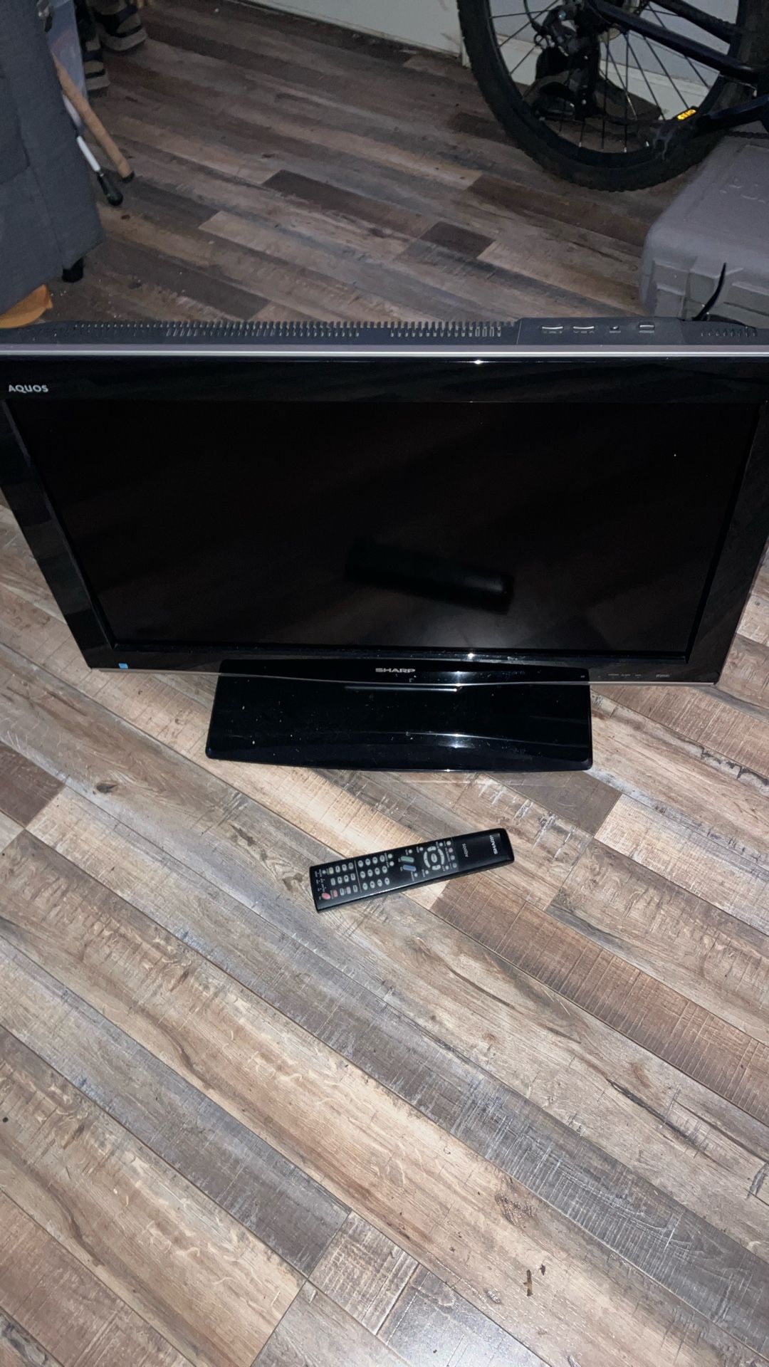 Sharp Aquos 28inch Flatscreen Television