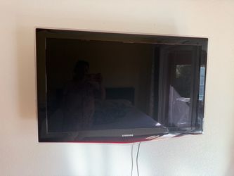 Samsung Flat Screen TV