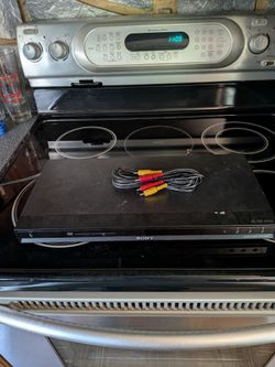 2dvd players no remotes either sorry