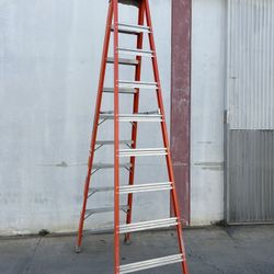 Louisville Ladder 10FT