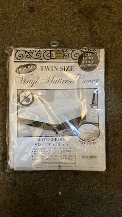 Twin size vinyl mattress cover