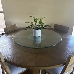 Round Dining Table With Lacey Susan And Four Chairs, 60 Inch