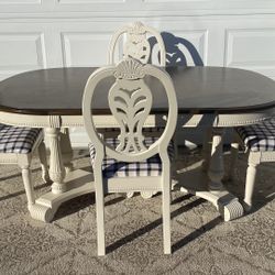 Farmhouse Dining Table & 4 Cushioned Chairs