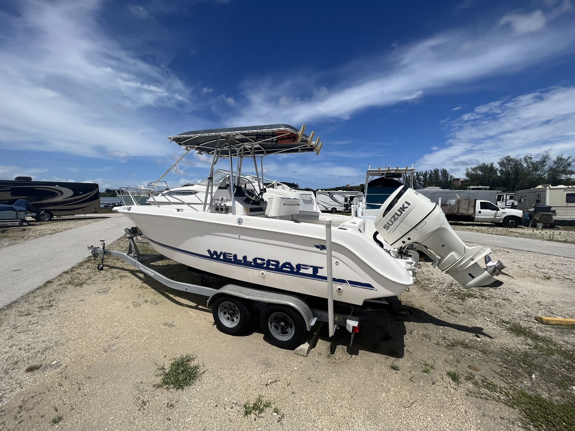 Wellcraft Fishing Boat with New Motor