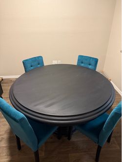 Dining room table