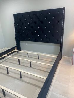 Black king size bed frame