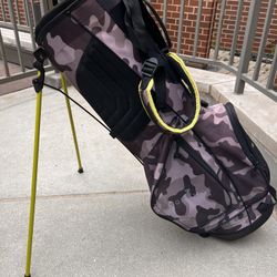 Top Flite 6 Compartment Light Weight Golf bag  Green Camo