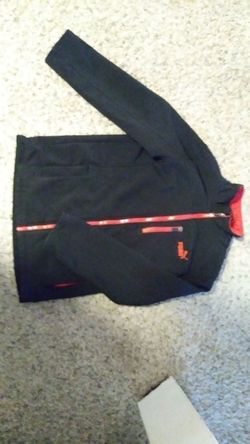 Almost new Puma boys jacket, boys medium