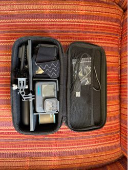 Go pro hero 10 black bundle