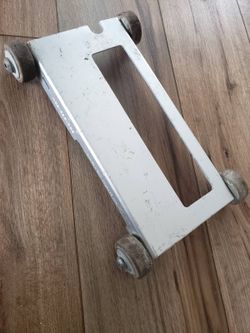 Blade Roller For Worm Drive Saws