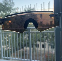 OAKLEY SHADES RADAR EV (LARGE & SMALL FRAME AVAILABLE)