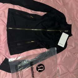 Lululemon Jacket ( Read Description)