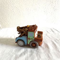Disney Cars Movie Talkin Tow Mater Toy Car 5.5”