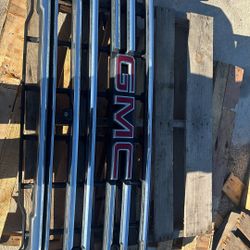 2022 Sierra 2500 Grill With Camera