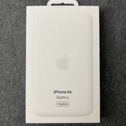 iPhone Air MagSafe Battery
