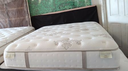 King Size Mattress (Colchón King Size)