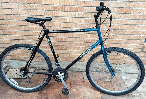 Trek Mountain Track 800 Sport Mountain Bike