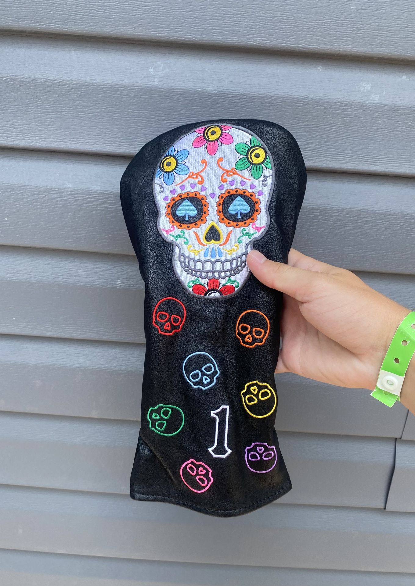 Skull Wood Headcover