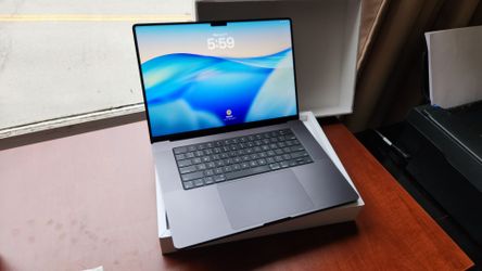 Macbook Pro M3 MAX 96gb RAM 2tb storage