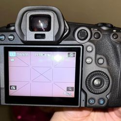 Canon R5 